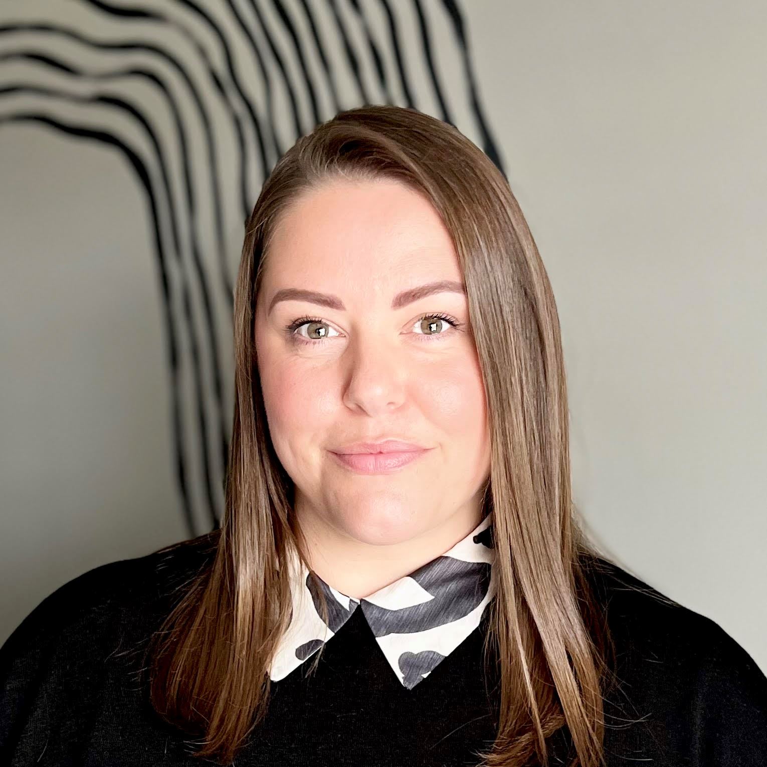 Lucy Umbraco Head Shot 121523